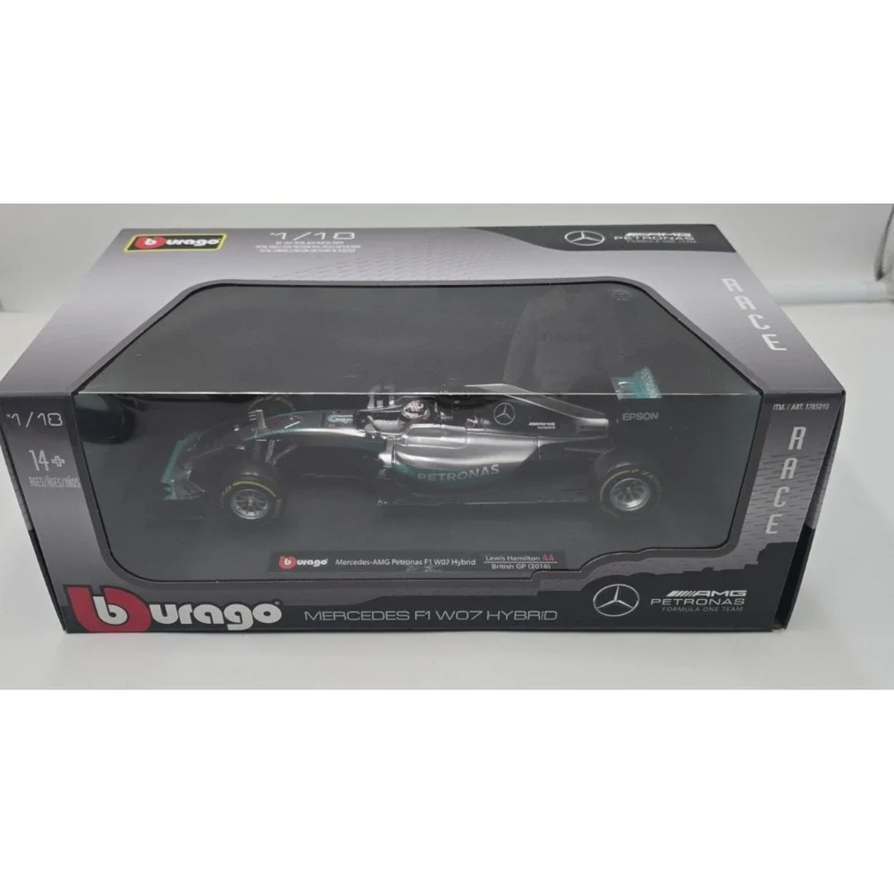 Bburago Mercedes AMG F1 W07 Hybrid 2016 Lewis Hamilton Die Cast Car
